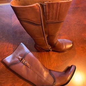 Women’s Clarks Tall Boots Size 7